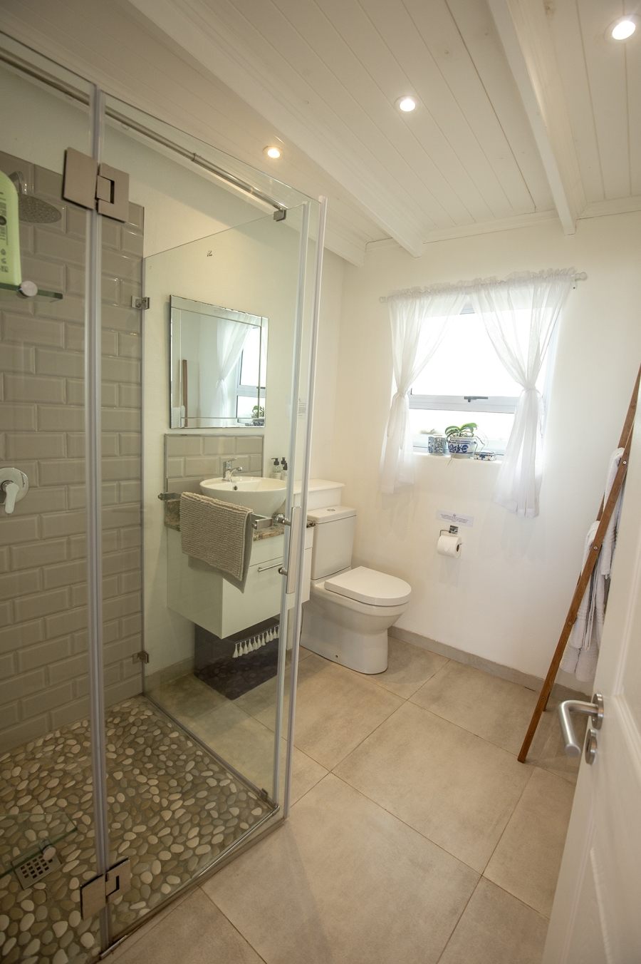 To Let 1 Bedroom Property for Rent in Glencairn Western Cape